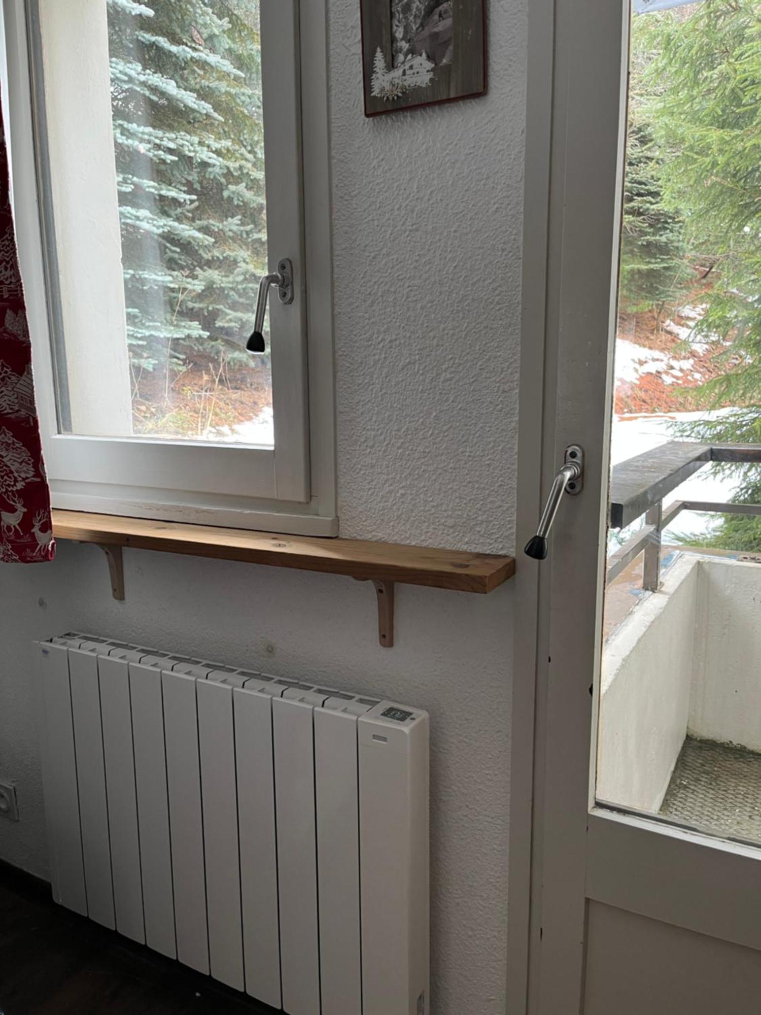 Appartement Les Menuires - 4 Personnes A 20 M Des Pistes Saint-Martin-de-Belleville Luaran gambar