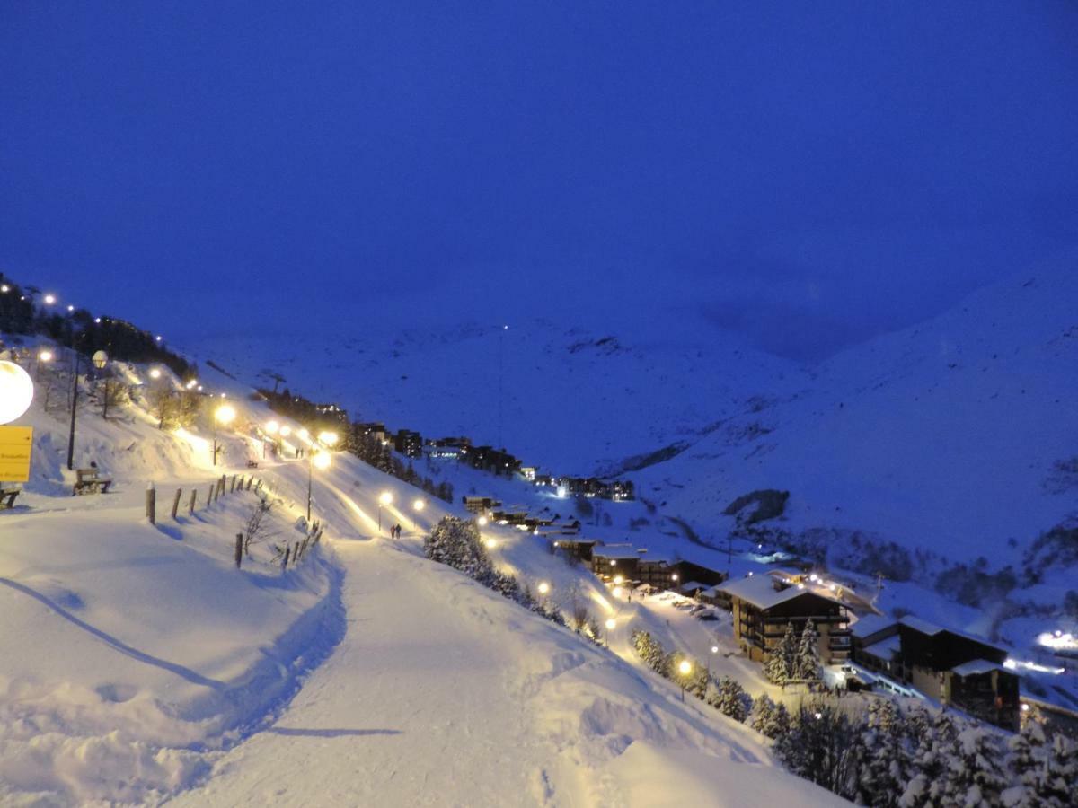 Appartement Les Menuires - 4 Personnes A 20 M Des Pistes Saint-Martin-de-Belleville Luaran gambar